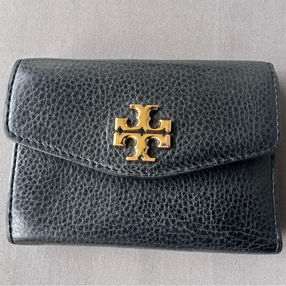 Tory Burch Black Textured Leather Wallet with Gold Logo